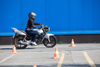 Moto école, permis moto - Auto-Moto École des Ormeaux, Petit-Lancy, Genève